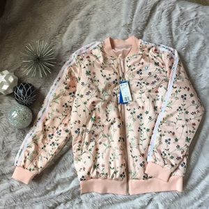 NWT Adidas Pink Floral Love Set Reversible Bomber NWT NWT Adidas Pink Floral Love Set Reversible Bomber NWT